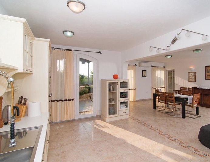 Image No.12-Propriété de 4 chambres à vendre à Mirca