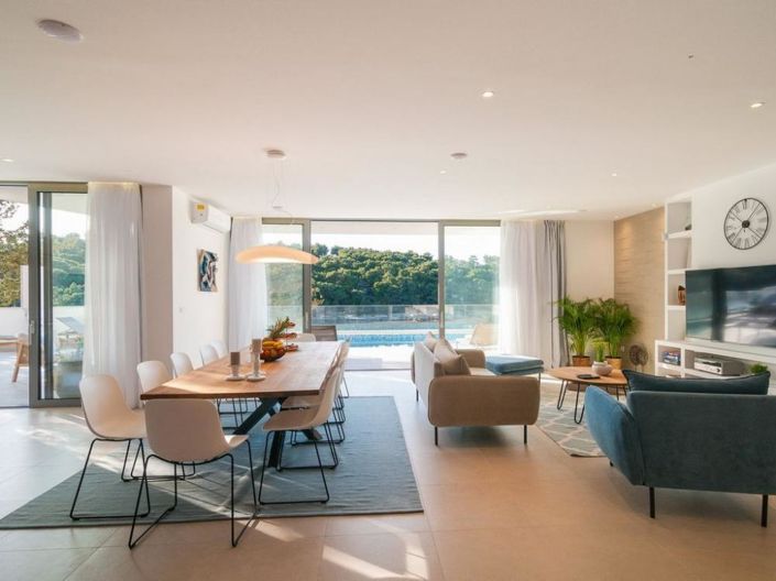 Image No.12-Propriété de 6 chambres à vendre à Splitska