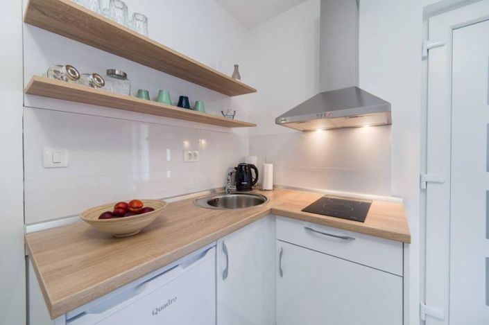 Image No.23-Propriété de 17 chambres à vendre à Ploce