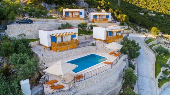 Image No.6-Propriété de 17 chambres à vendre à Ploce