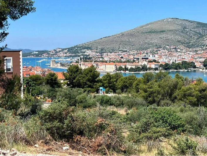 Image No.16-4 Bed Property for sale