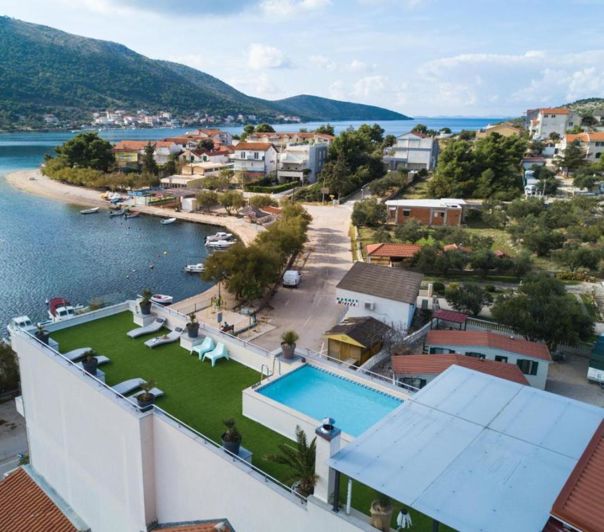 Image No.3-Propriété de 7 chambres à vendre à Sibenik