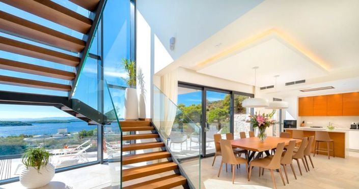 Image No.10-4 Bed Property for sale