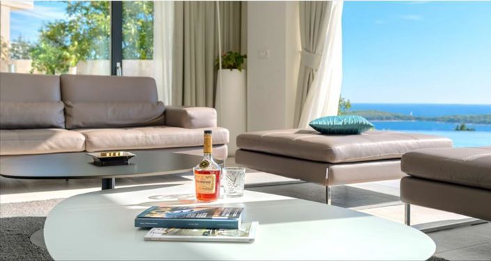 Image No.17-4 Bed Property for sale