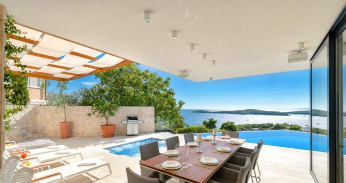 Image No.8-4 Bed Property for sale