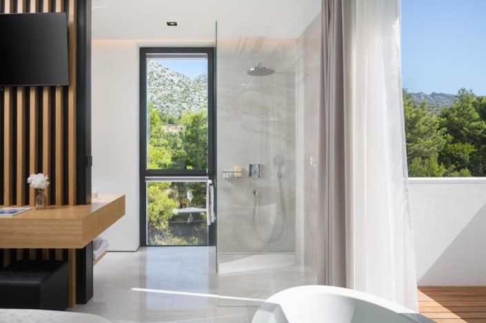 Image No.23-4 Bed Property for sale