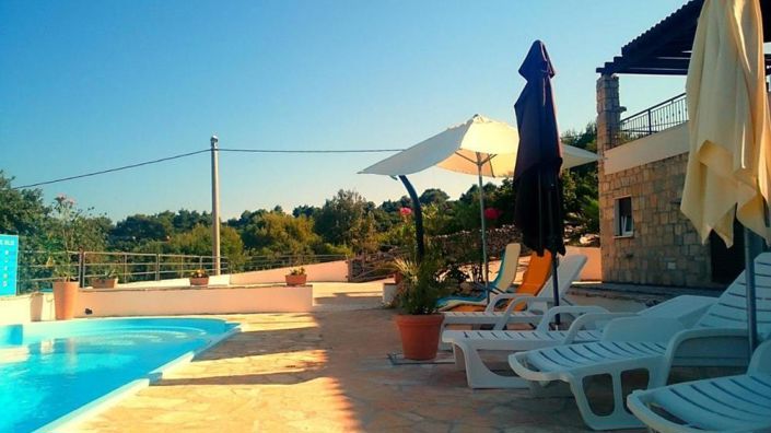 Image No.7-15 Bed Property for sale