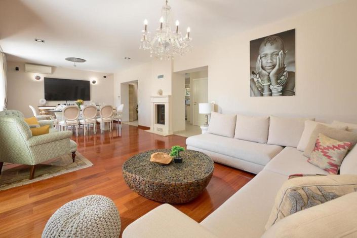 Image No.8-Propriété de 5 chambres à vendre à Split