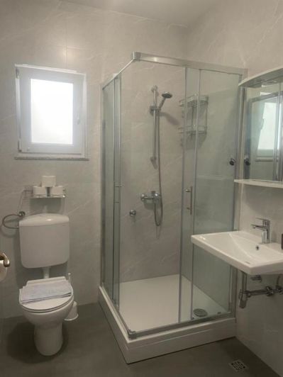 Image No.23-12 Bed Property for sale