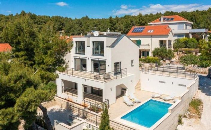 Image No.4-Propriété de 5 chambres à vendre à Milna