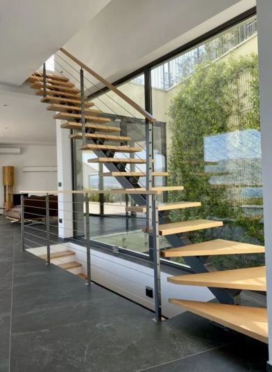 Image No.10-4 Bed Property for sale