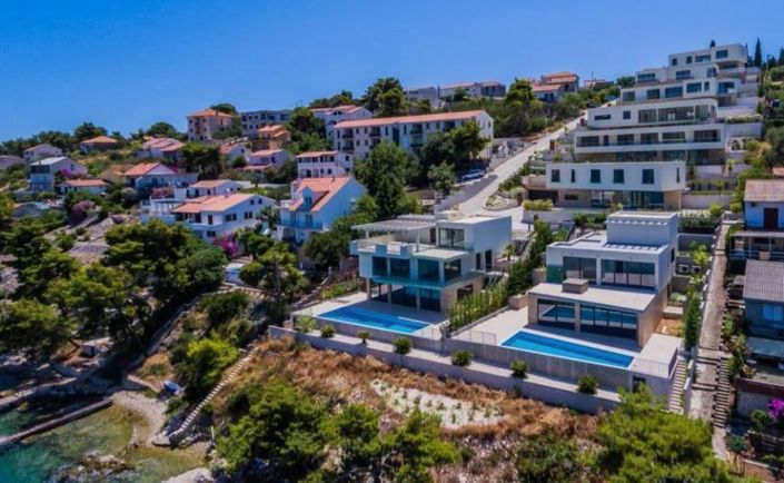 Image No.5-4 Bed Property for sale