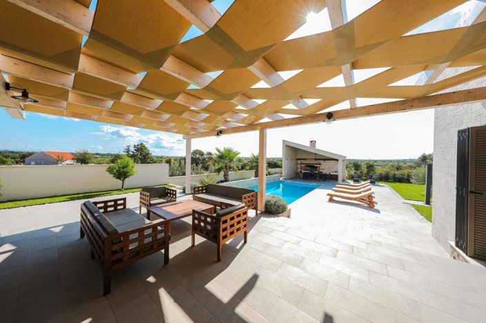 Image No.12-3 Bed Property for sale