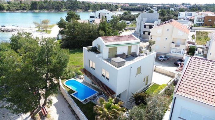 Image No.6-Propriété de 4 chambres à vendre à Croatie