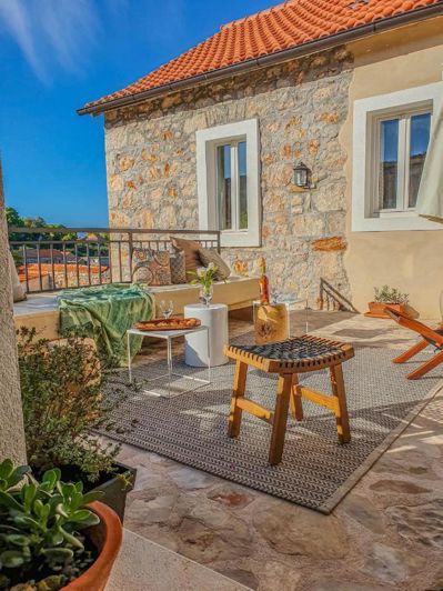 Image No.7-4 Bed Property for sale