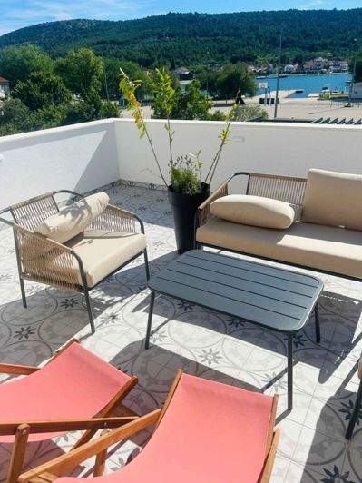 Image No.20-4 Bed Property for sale