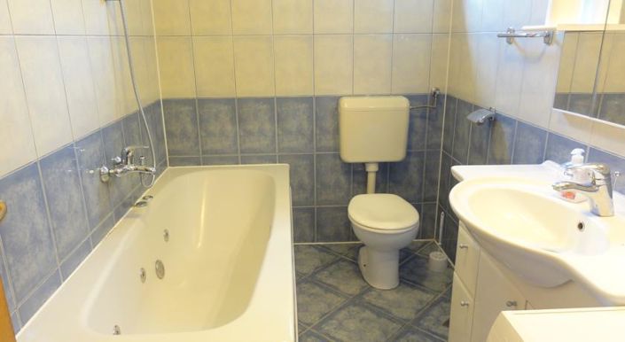 Image No.7-Propriété de 6 chambres à vendre à Rogoznica