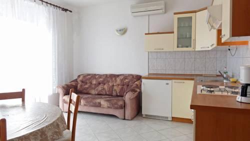 Image No.8-Propriété de 6 chambres à vendre à Rogoznica