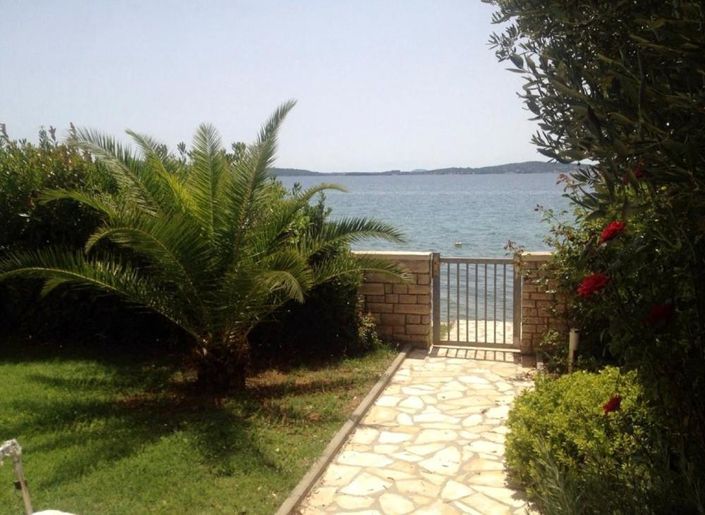 Image No.3-Propriété de 7 chambres à vendre à Bibinje