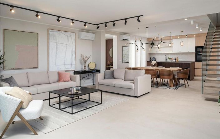 Image No.20-4 Bed Property for sale