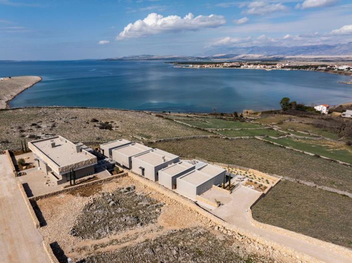 Image No.2-Propriété de 4 chambres à vendre à Pag