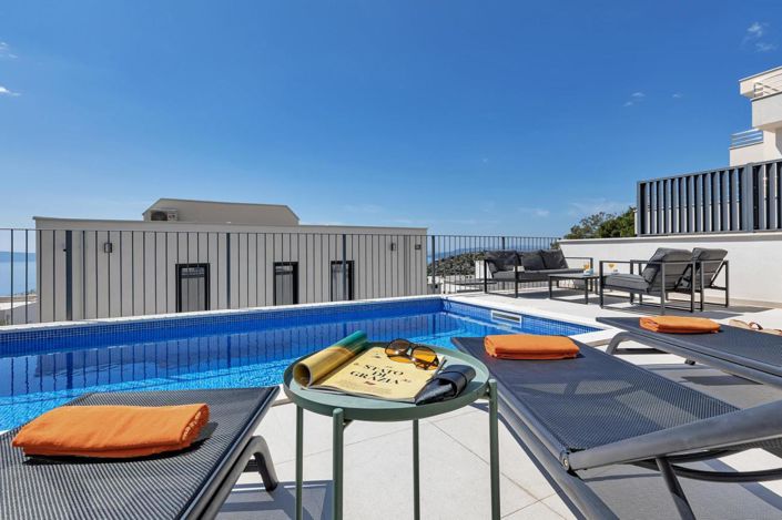 Image No.16-4 Bed Property for sale