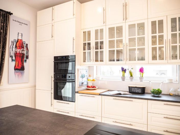 Image No.16-3 Bed Property for sale