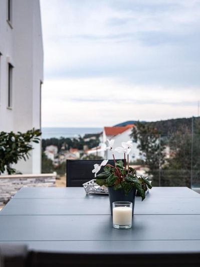 Image No.6-3 Bed Property for sale