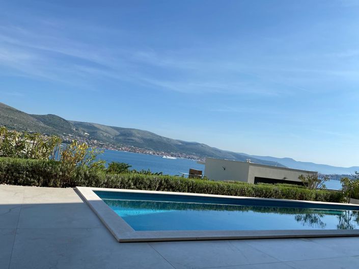 Image No.7-Propriété de 4 chambres à vendre à Ciovo