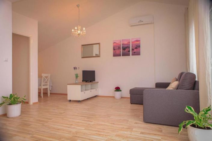 Image No.12-Propriété de 7 chambres à vendre à Novigrad