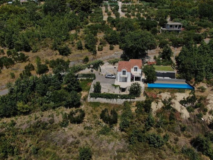 Image No.9-3 Bed Property for sale