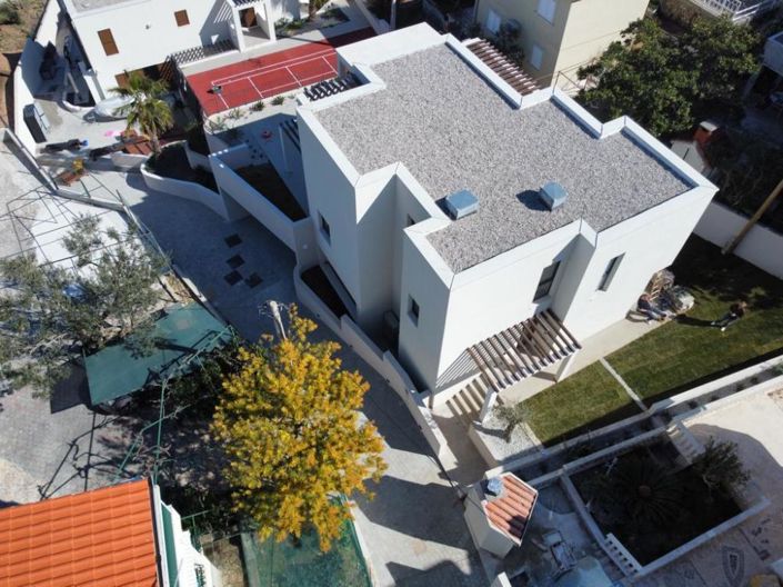 Image No.13-4 Bed Property for sale