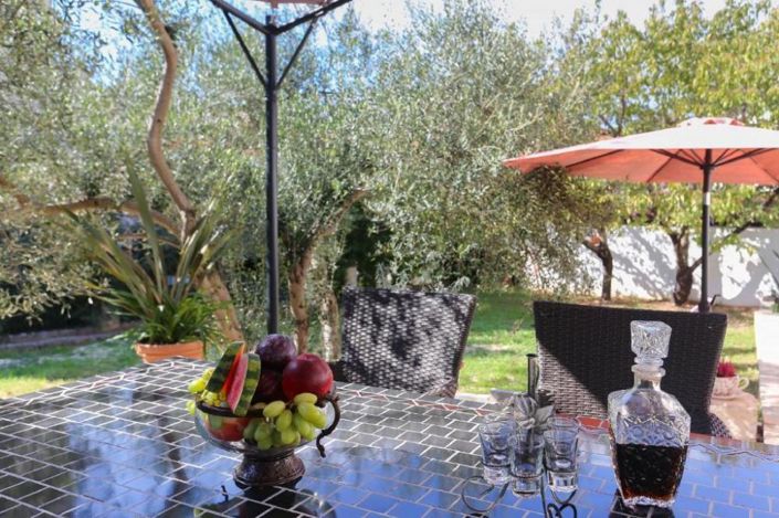 Image No.4-Propriété de 5 chambres à vendre à Ciovo