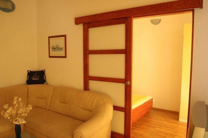 Image No.5-8 Bed Property for sale