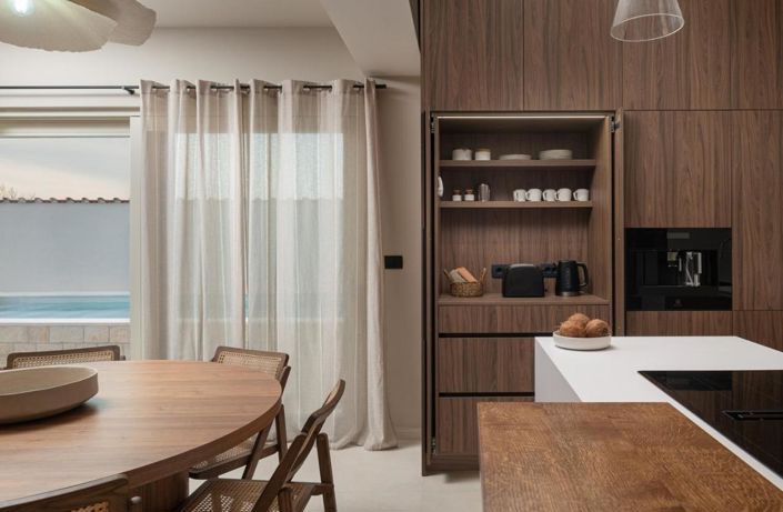 Image No.25-4 Bed Property for sale