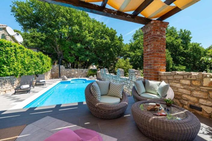 Image No.17-Propriété de 10 chambres à vendre à Posedarje