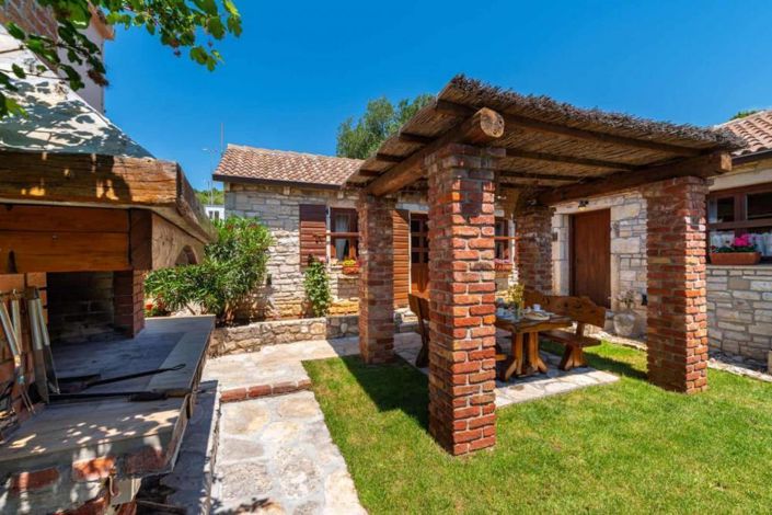 Image No.25-Propriété de 10 chambres à vendre à Posedarje