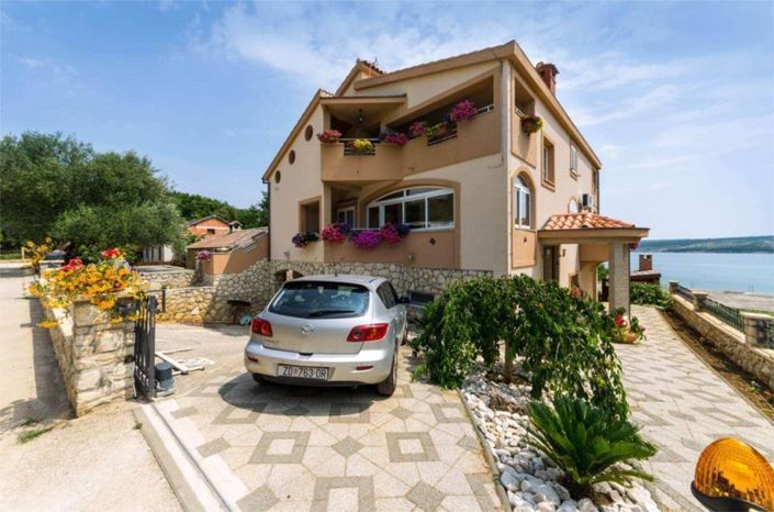 Image No.6-Propriété de 10 chambres à vendre à Posedarje