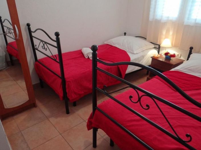 Image No.11-12 Bed Property for sale