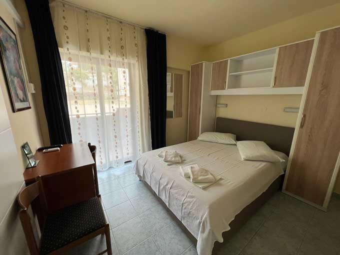 Image No.16-Propriété de 21 chambres à vendre à Omiš