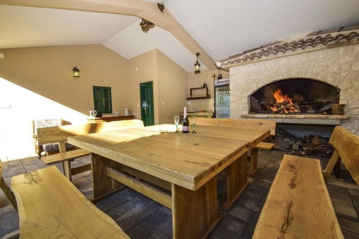 Image No.21-Propriété de 7 chambres à vendre à Vodice