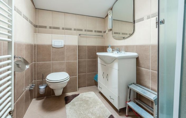 Image No.12-Propriété de 4 chambres à vendre à Vodice