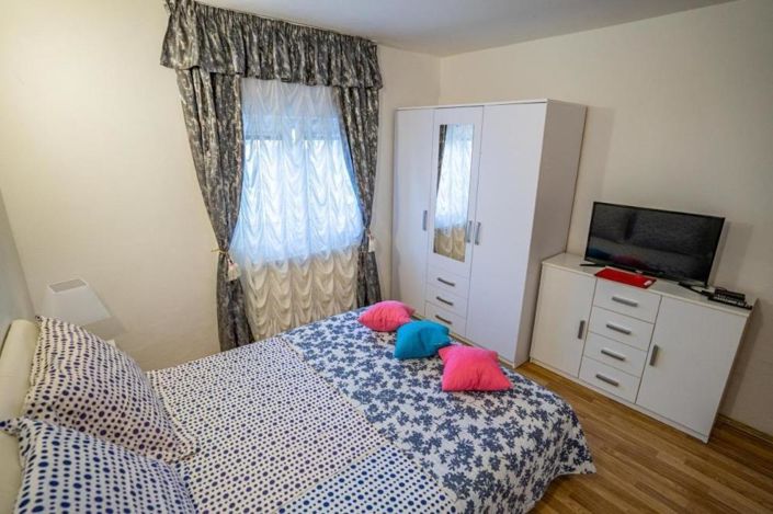 Image No.14-Propriété de 10 chambres à vendre à Bibinje