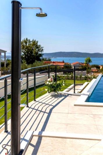 Image No.11-5 Bed Property for sale