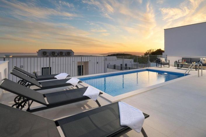 Image No.21-Propriété de 4 chambres à vendre à Makarska