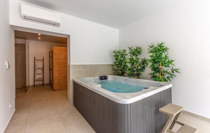 Image No.22-Propriété de 4 chambres à vendre à Split