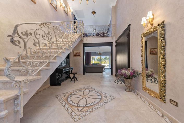 Image No.9-Propriété de 5 chambres à vendre à Vodice