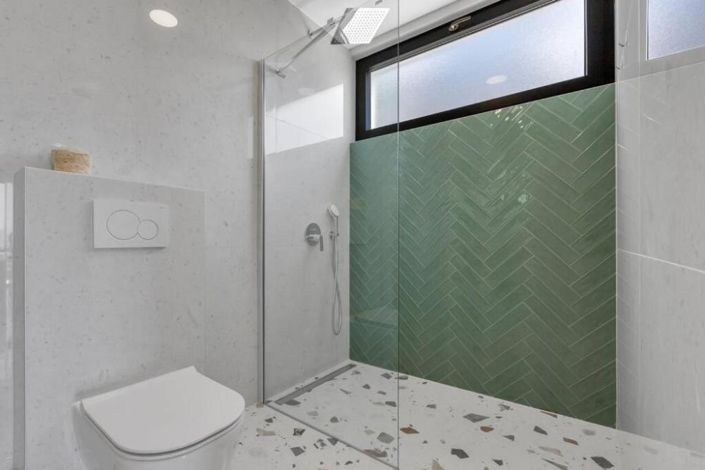 Image No.24-4 Bed Property for sale