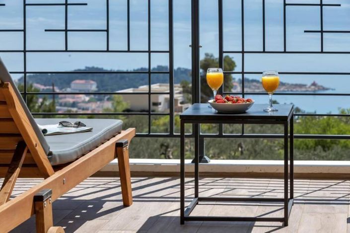 Image No.5-4 Bed Property for sale