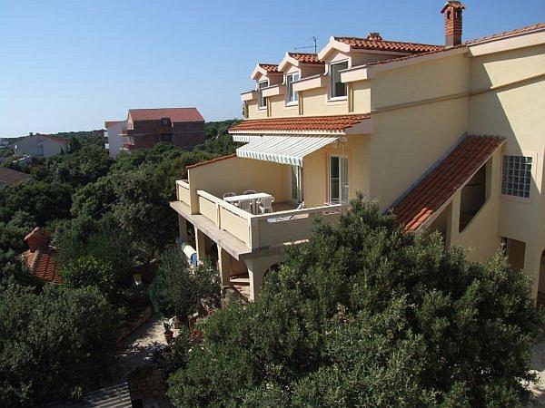 Image No.2-Propriété de 12 chambres à vendre à Pag